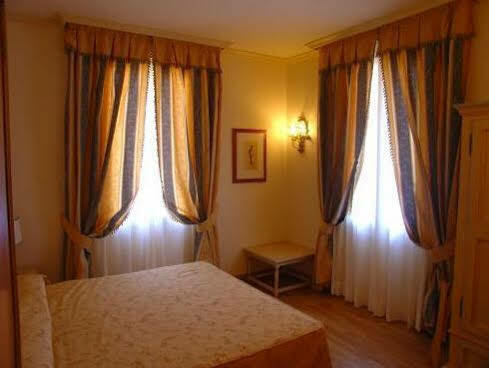 Laguna Hotel 4*